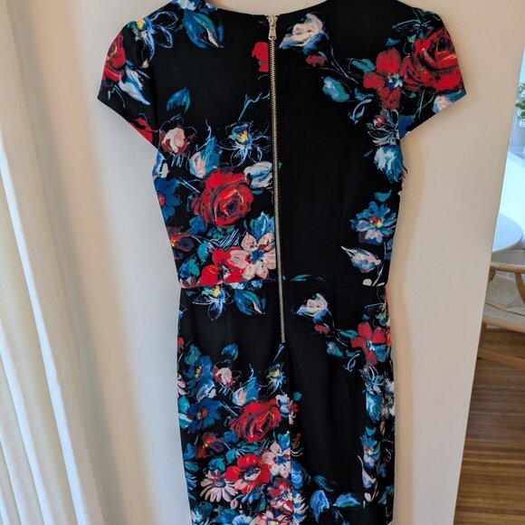 Besty Johnson Floral Dress - Picture 3 of 3